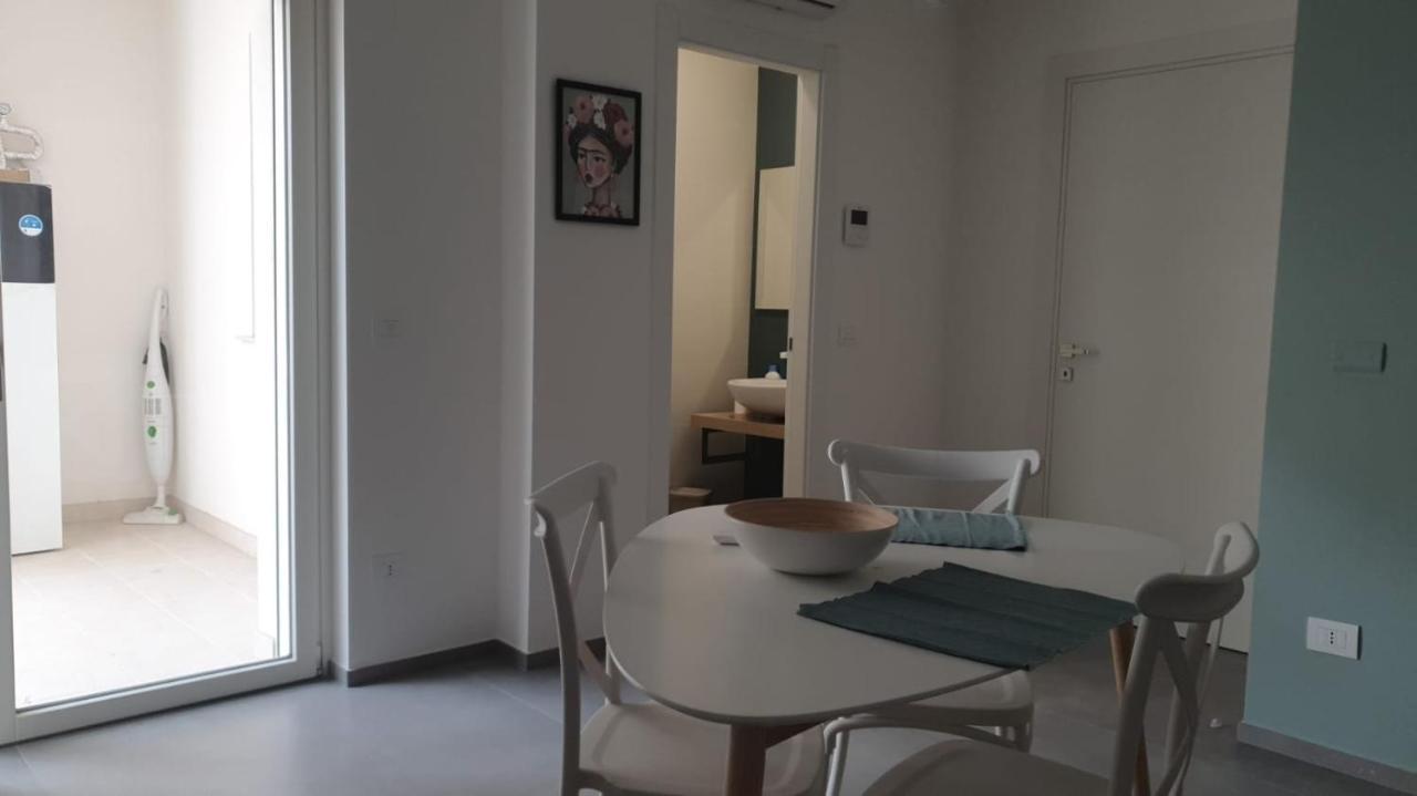 Casa Di Monique 1 Apartment Bari Luaran gambar